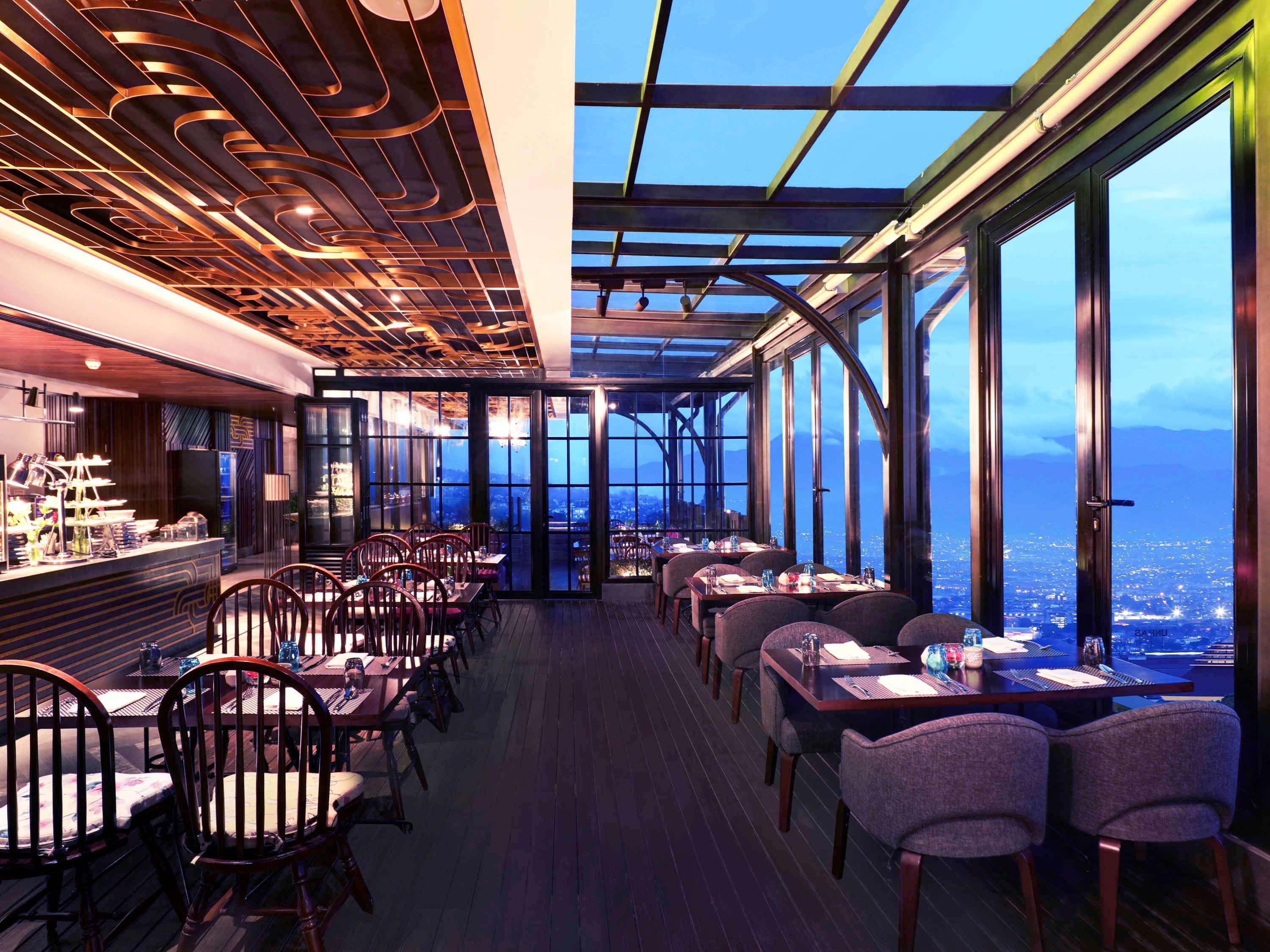 Grand Mercure Bandung Setiabudi Экстерьер фото