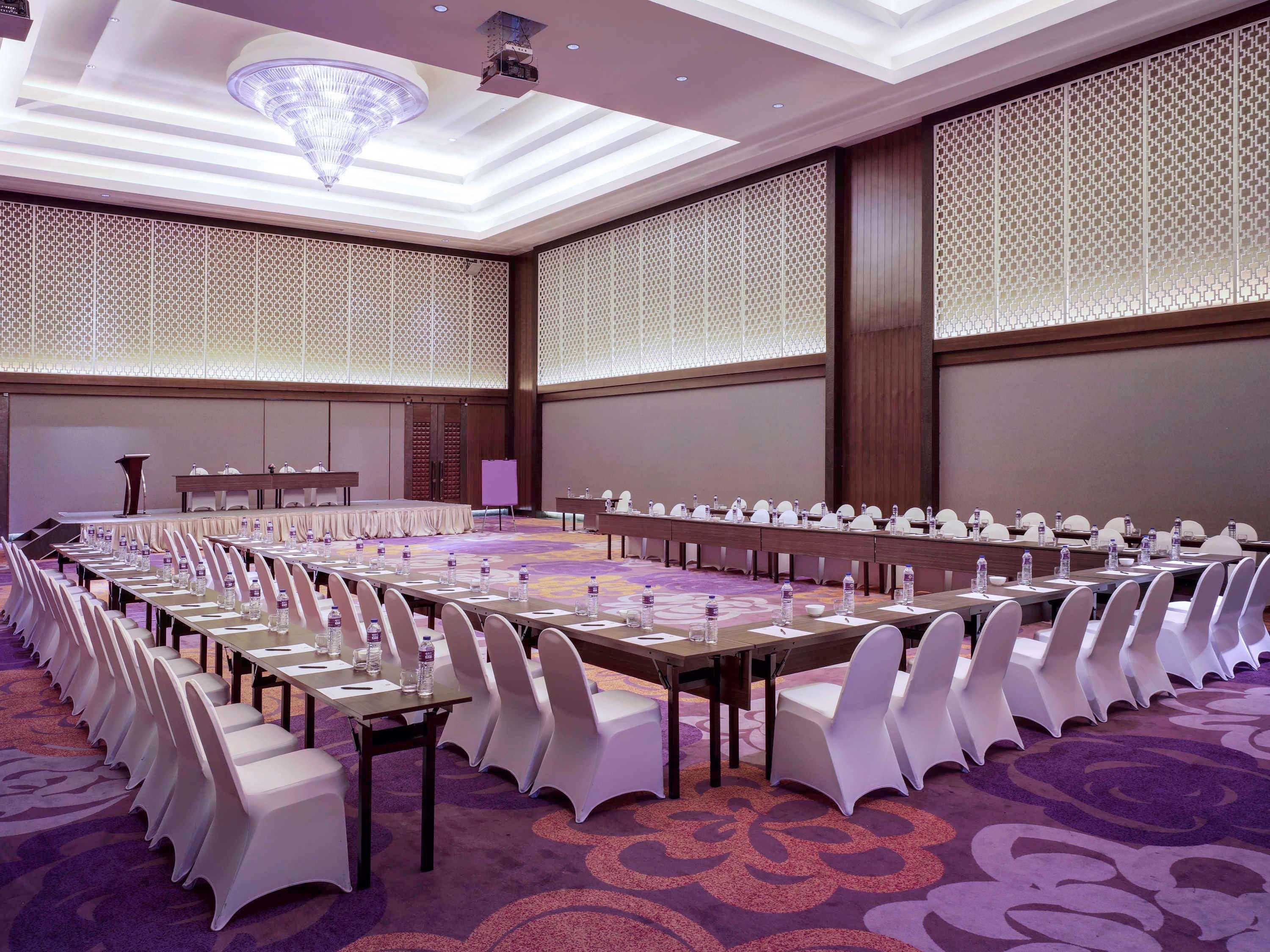 Grand Mercure Bandung Setiabudi Экстерьер фото