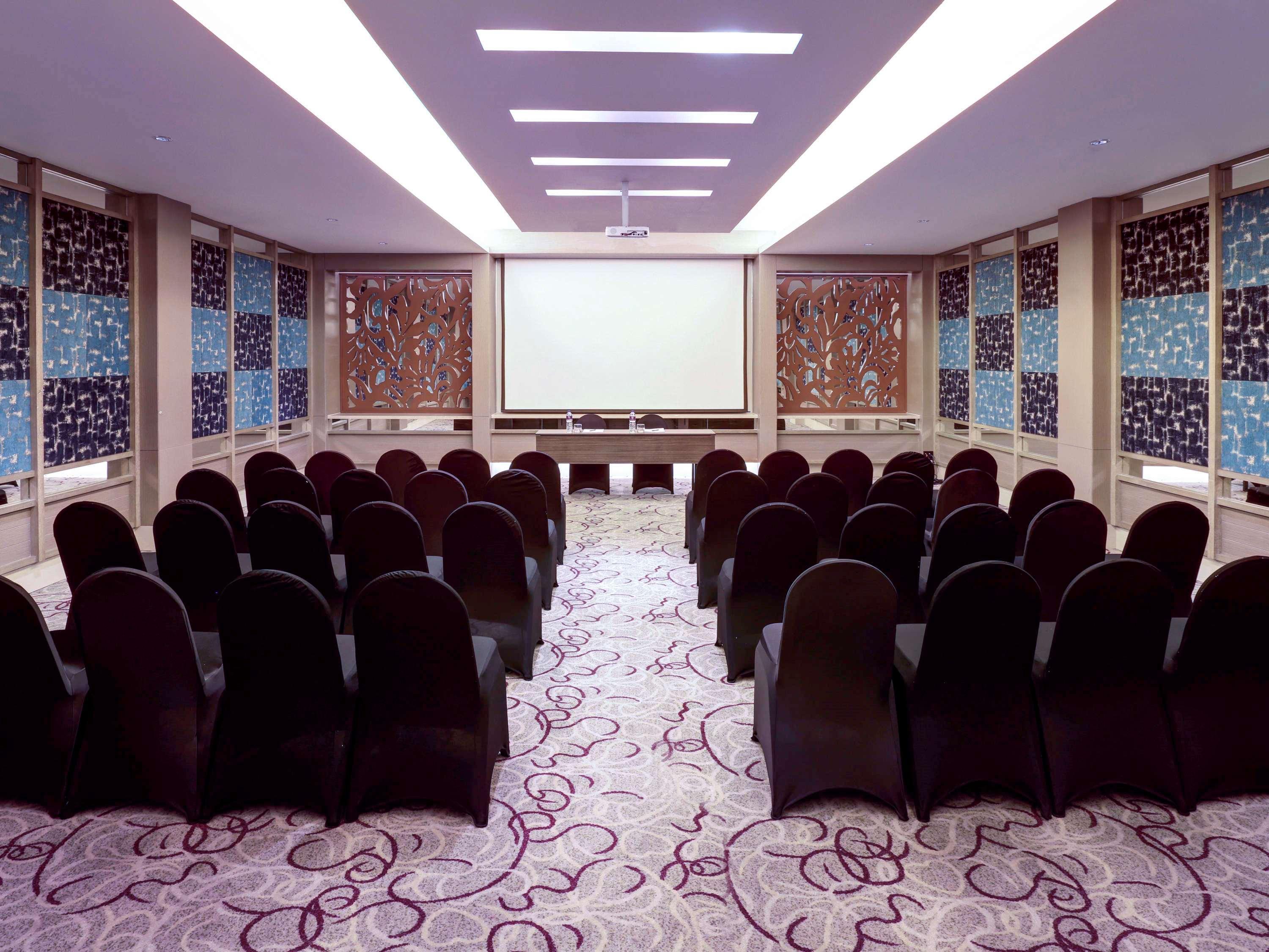 Grand Mercure Bandung Setiabudi Экстерьер фото
