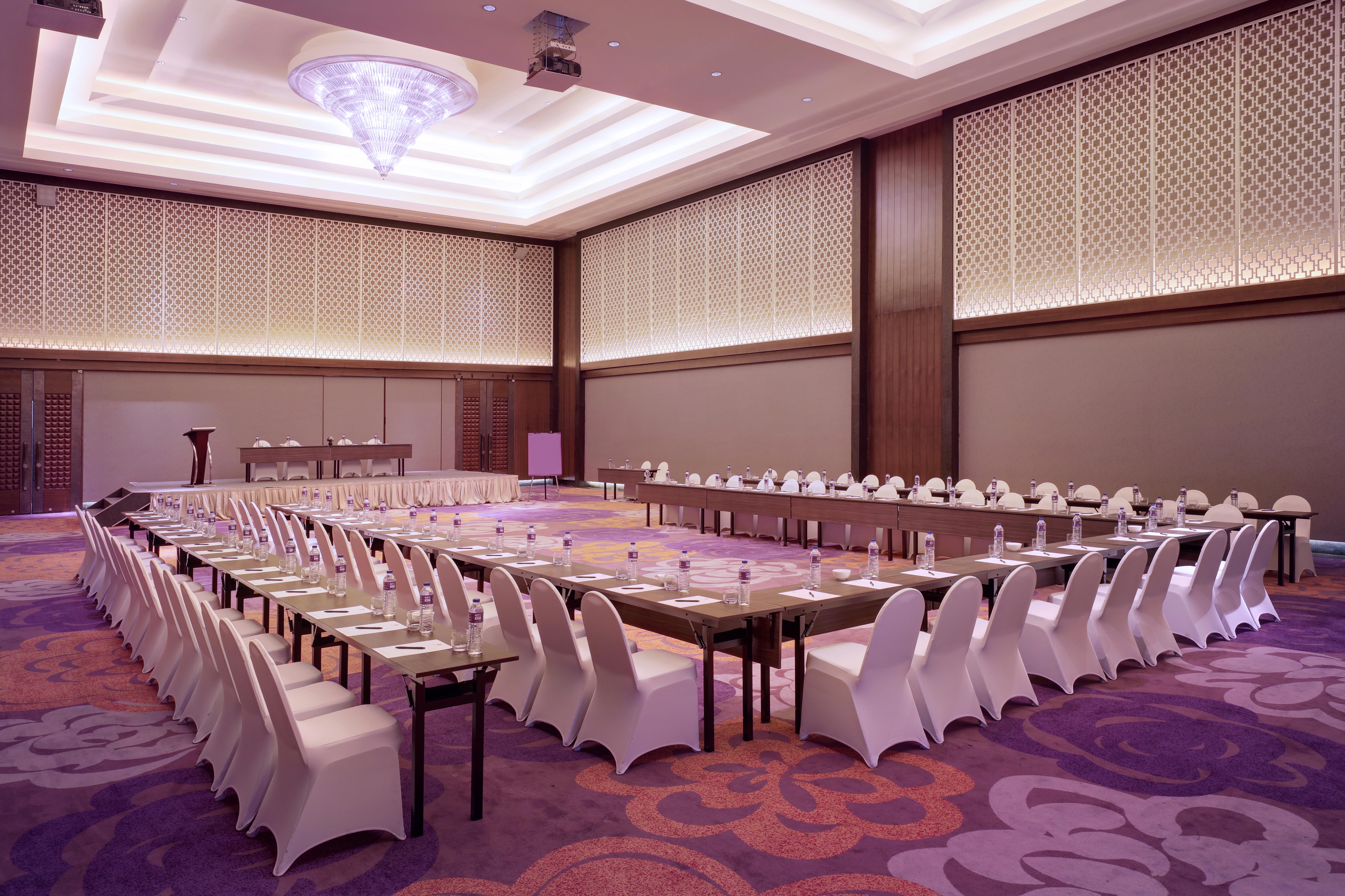 Grand Mercure Bandung Setiabudi Экстерьер фото